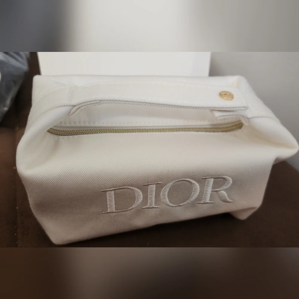 DIOR White Cosmetic Makeup Bag Pouch With Top Handle Clutch New In Box - Picture 6 of 9